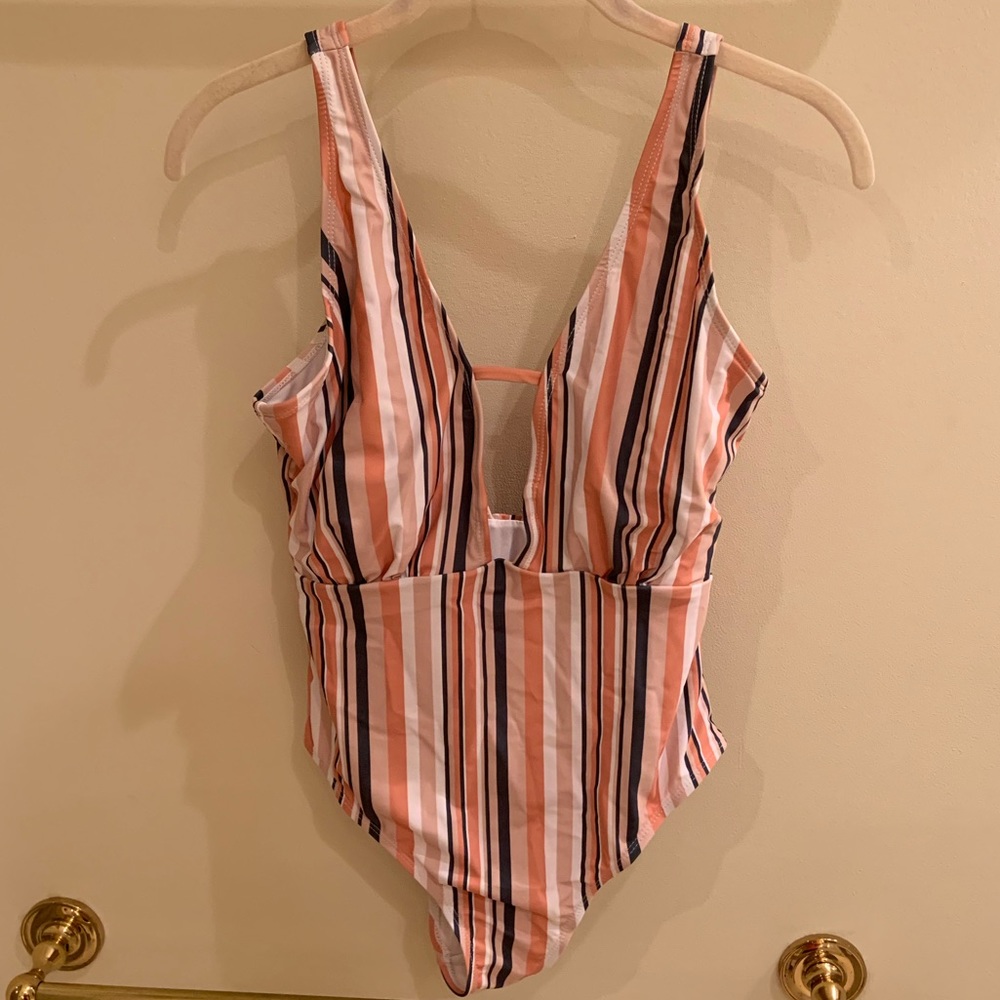 Cupshe 1 piece, brown, orange, 🍑 vertical stripe